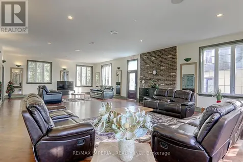 13231 Kennedy Road Whitchurch-stouffville ON L4X 7X5