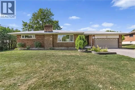 585 Fifth Road East Stoney Creek ON L8J 3K9