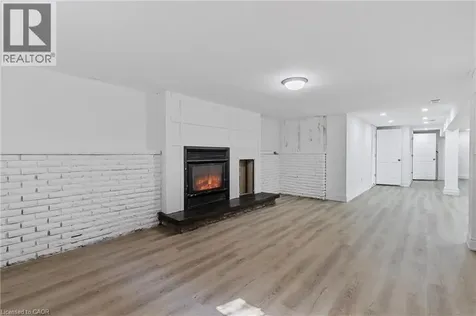 585 Fifth Road East Stoney Creek ON L8J 3K9