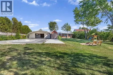 585 Fifth Road East Stoney Creek ON L8J 3K9