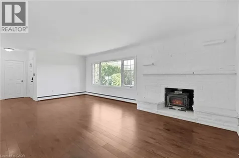 585 Fifth Road East Stoney Creek ON L8J 3K9