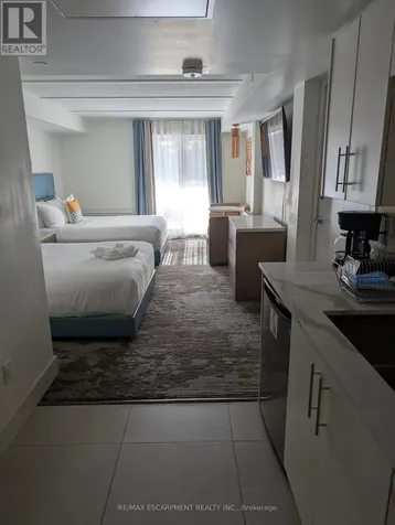 9 Harbour Street Collingwood ON L9Y 5B5