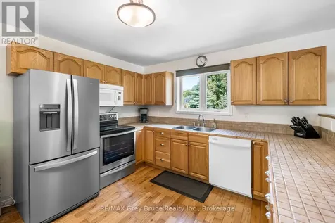 32 Sugarbush Road South Bruce Peninsula ON N0H 2T0