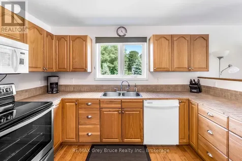 32 Sugarbush Road South Bruce Peninsula ON N0H 2T0