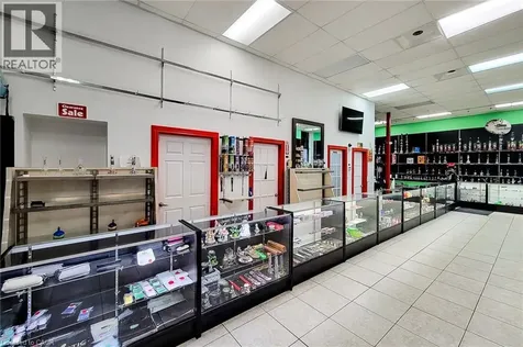290 Kenilworth Avenue Hamilton ON L8H 4S9