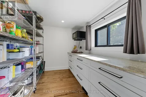 115 Lakeshore Road Rr 2 Port Burwell Road Norfolk ON N0J 1T0