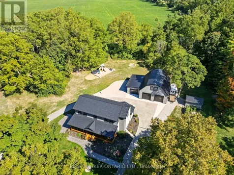 115 Lakeshore Road Rr 2 Port Burwell Road Norfolk ON N0J 1T0