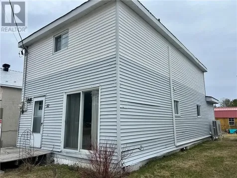 32 Main Street St. Charles ON P0M 2W0