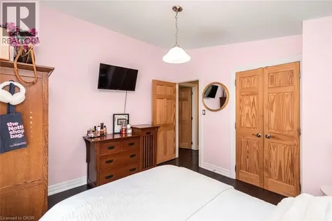 92 Auchmar Road Hamilton ON L9C 1C5
