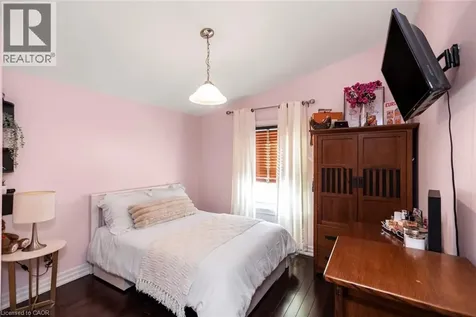 92 Auchmar Road Hamilton ON L9C 1C5