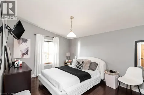 92 Auchmar Road Hamilton ON L9C 1C5