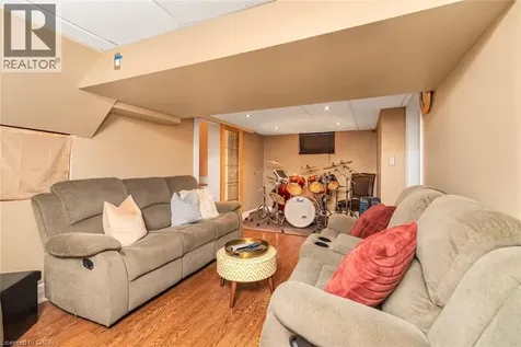 92 Auchmar Road Hamilton ON L9C 1C5