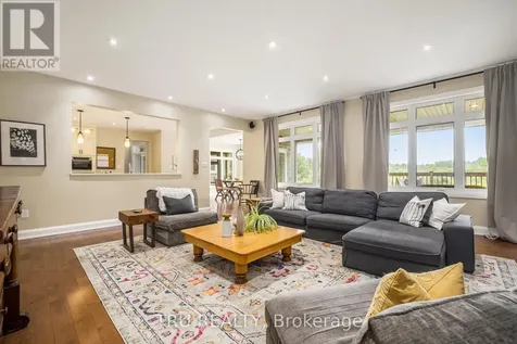 2465 Marchurst Road Ottawa ON K2W 0H2