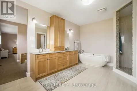 2465 Marchurst Road Ottawa ON K2W 0H2