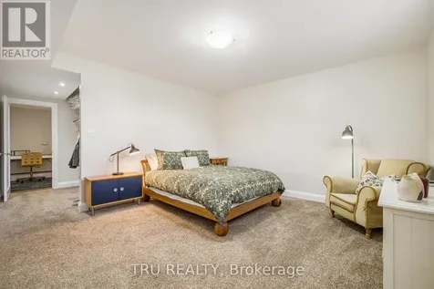 2465 Marchurst Road Ottawa ON K2W 0H2