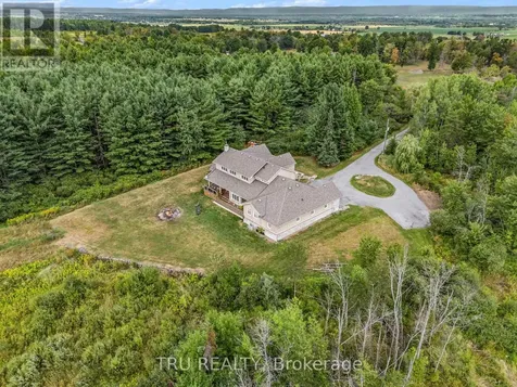 2465 Marchurst Road Ottawa ON K2W 0H2