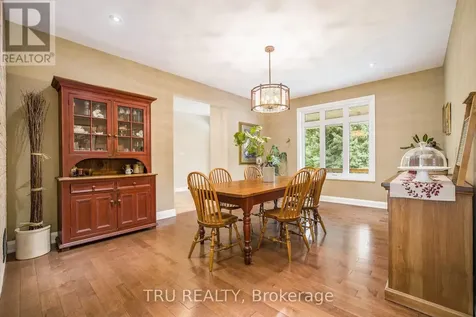 2465 Marchurst Road Ottawa ON K2W 0H2