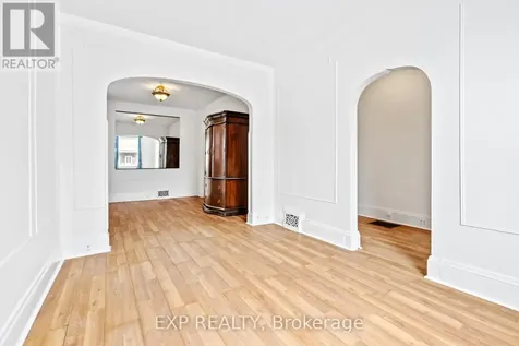 292-294 Clarence Street Ottawa ON K1N 5R3