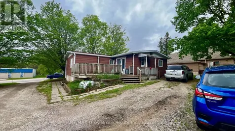 1069 7th Avenue Hanover ON N4N 2K4