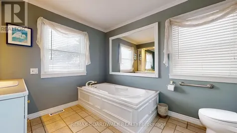 40 Jessie Street Brockville ON K6V 3M8