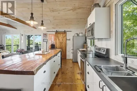 18 Inverlochy Road Carling ON P0G 1G0