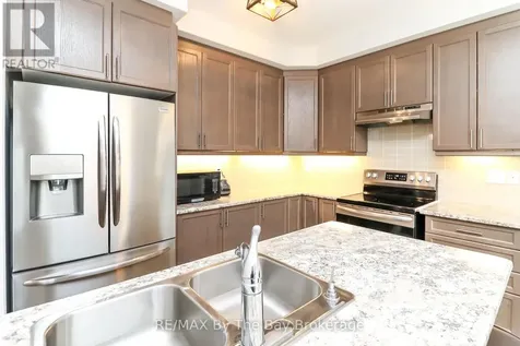97 Tracey Lane Collingwood ON L9Y 3Z6