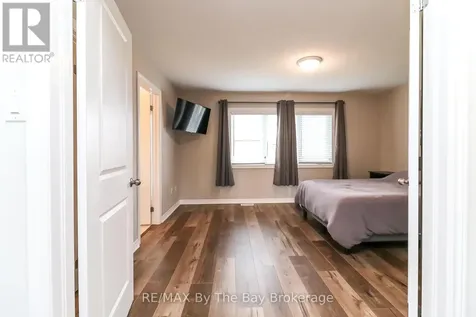 97 Tracey Lane Collingwood ON L9Y 3Z6