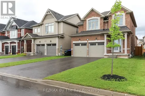 97 Tracey Lane Collingwood ON L9Y 3Z6