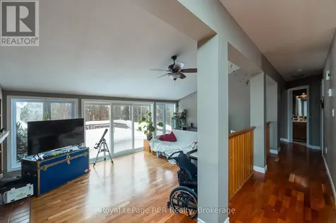 837 7th Avenue Hanover ON N4N 2K3