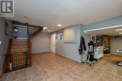 837 7th Avenue Hanover ON N4N 2K3
