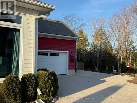 44 Eastgate Drive Saugeen Shores ON N0H 2L0