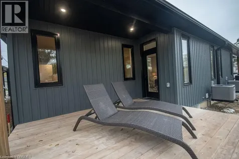 1079 Bay Street Port Rowan ON N0E 1M0