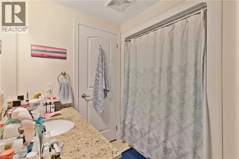 886 Golf Links Road Ancaster ON L9K 1J8