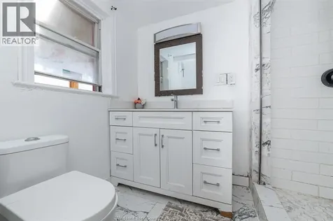 9397 Longwoods Road Chatham ON N7L 5J1