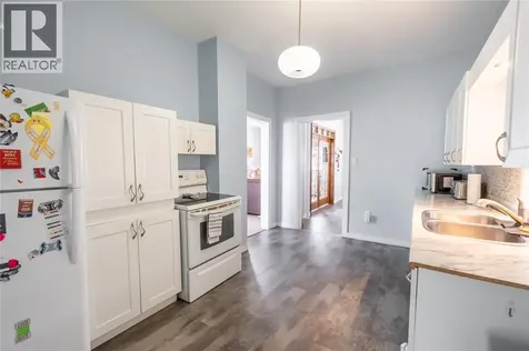 166 John Street Sarnia ON N7T 2Y9