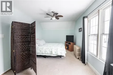 166 John Street Sarnia ON N7T 2Y9