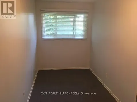 128 Ninth Avenue Brantford ON N3S 1E7
