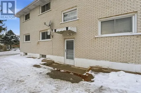 128 Ninth Avenue Brantford ON N3S 1E7