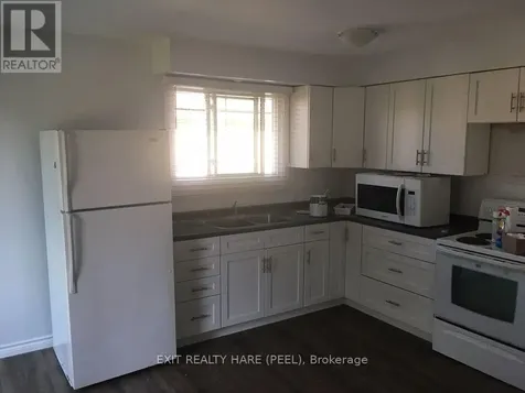 128 Ninth Avenue Brantford ON N3S 1E7