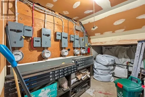 128 Ninth Avenue Brantford ON N3S 1E7
