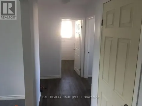 128 Ninth Avenue Brantford ON N3S 1E7