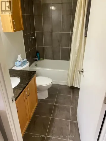456 King Edward Avenue Ottawa ON K1N 7M9