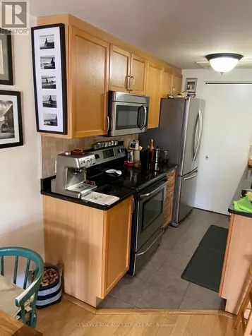 456 King Edward Avenue Ottawa ON K1N 7M9