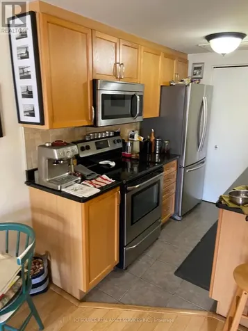456 King Edward Avenue Ottawa ON K1N 7M9
