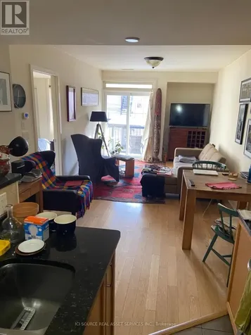 456 King Edward Avenue Ottawa ON K1N 7M9