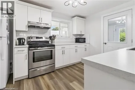 87 Talbot Street South Simcoe ON N3Y 2Z4