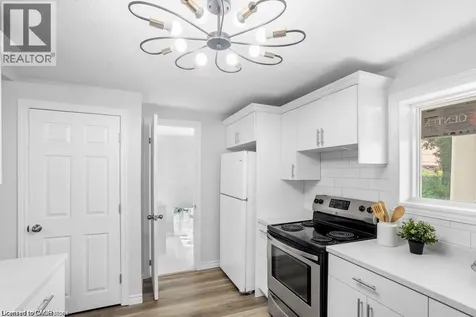 87 Talbot Street South Simcoe ON N3Y 2Z4
