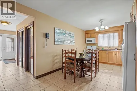18 Ridley Drive Hamilton ON L8W 1J2