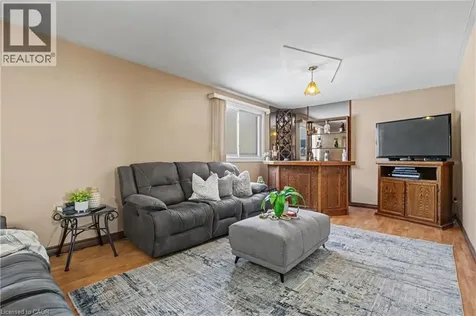 18 Ridley Drive Hamilton ON L8W 1J2