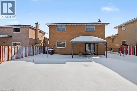 18 Ridley Drive Hamilton ON L8W 1J2